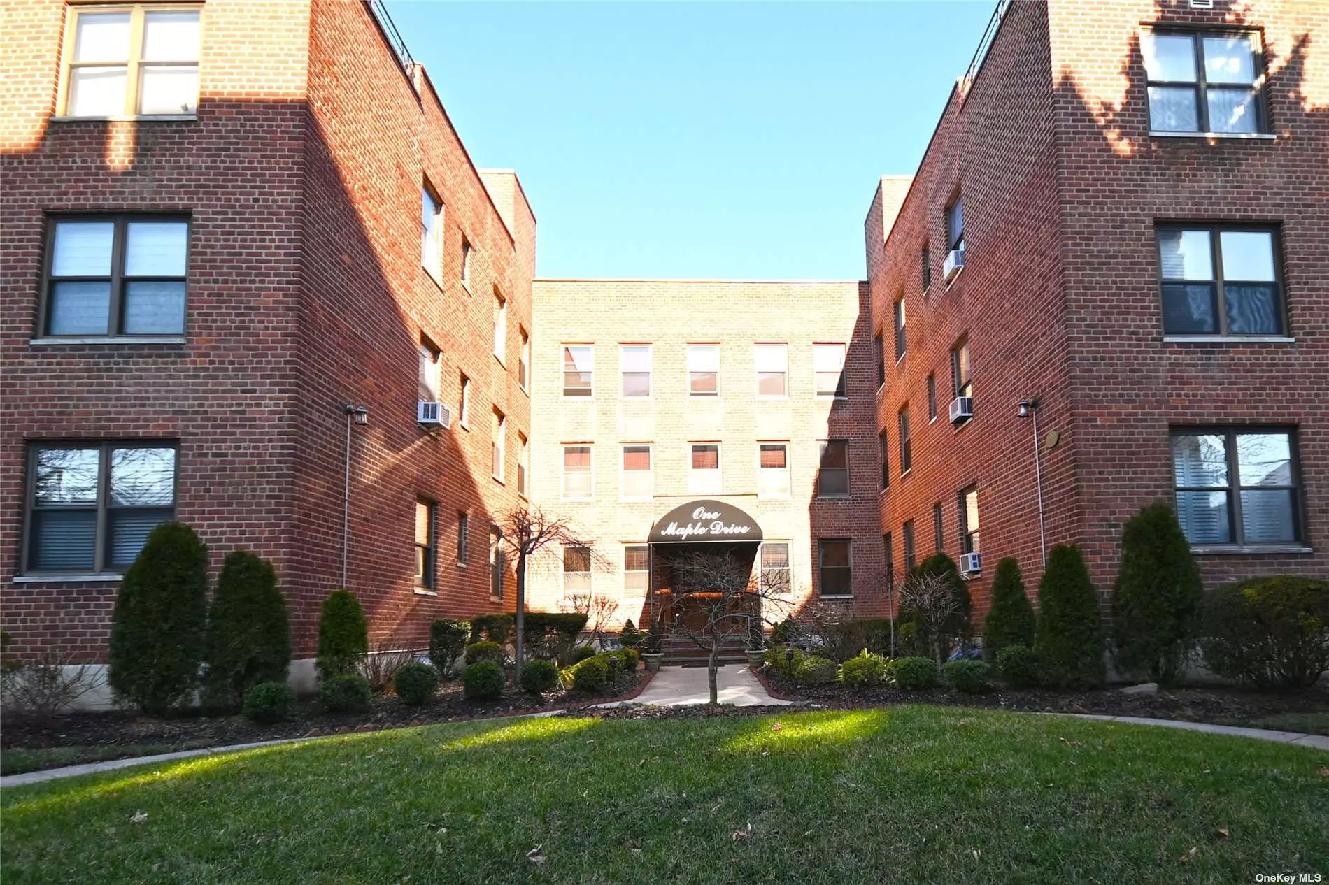 Welcome to The Cambridge House, Southern Facing, Remodeled, Top Floor, Corner one bedroom with one bathroom. Newly renovated eat in kitchen with big window and morning sun. Top of the line stain-less steel appliances, lots of counter space and high end cabinetry. Newly refinished, glistening hardwood floors. Stones throw to the heart of town, parks and shopping. Wait list for garage parking and easy parking adjacent to building