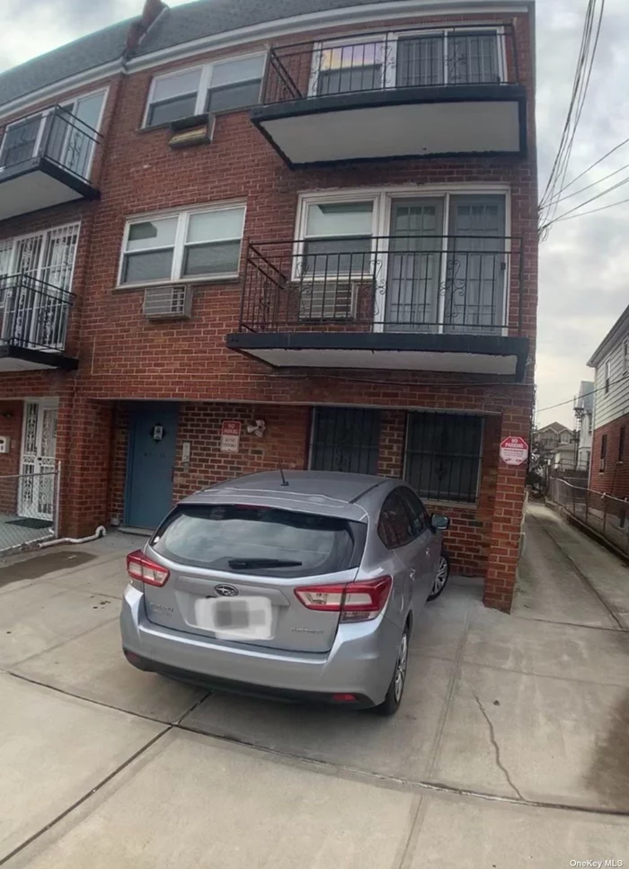 Bright updated apartment on 3rd floor. Refinished hardwood floors, freshly painted, living room, kitchen, bedroom, bathroom and 1 assigned parking space. Close proximity to LIRR. Tenant pays for heat, electric and cooking gas. No pets.