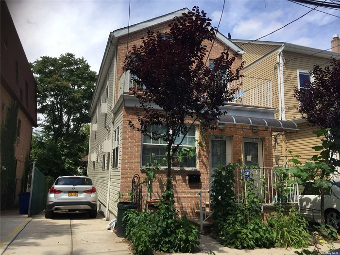 Large 2BR apt, in a 8-year-young multi-family house, on first floor. Just newly updated. High ceiling, hardwood Floors, double door stainless steel fridge, dish washer. Jacuzzi Bath. The apt has an additional basement storage space. Prestigious Kew Gardens neighborhood in Queens. On a residential tree-lined quiet street, 6 minutes walk to LIRR, 10 minutes walk to express subway E/ F and Buses, Walking distance to J/Z subway, easy access to JFK and LaGuardia Airport, minutes getting on to highway Van Wyck Expy/ Grand Central/ LIE etc. Minutes walking to village style town center, train station, restaurants, bars, cinema, grocery stores, post office etc. Indoor automatic fire sprinkler for safety per new building code.