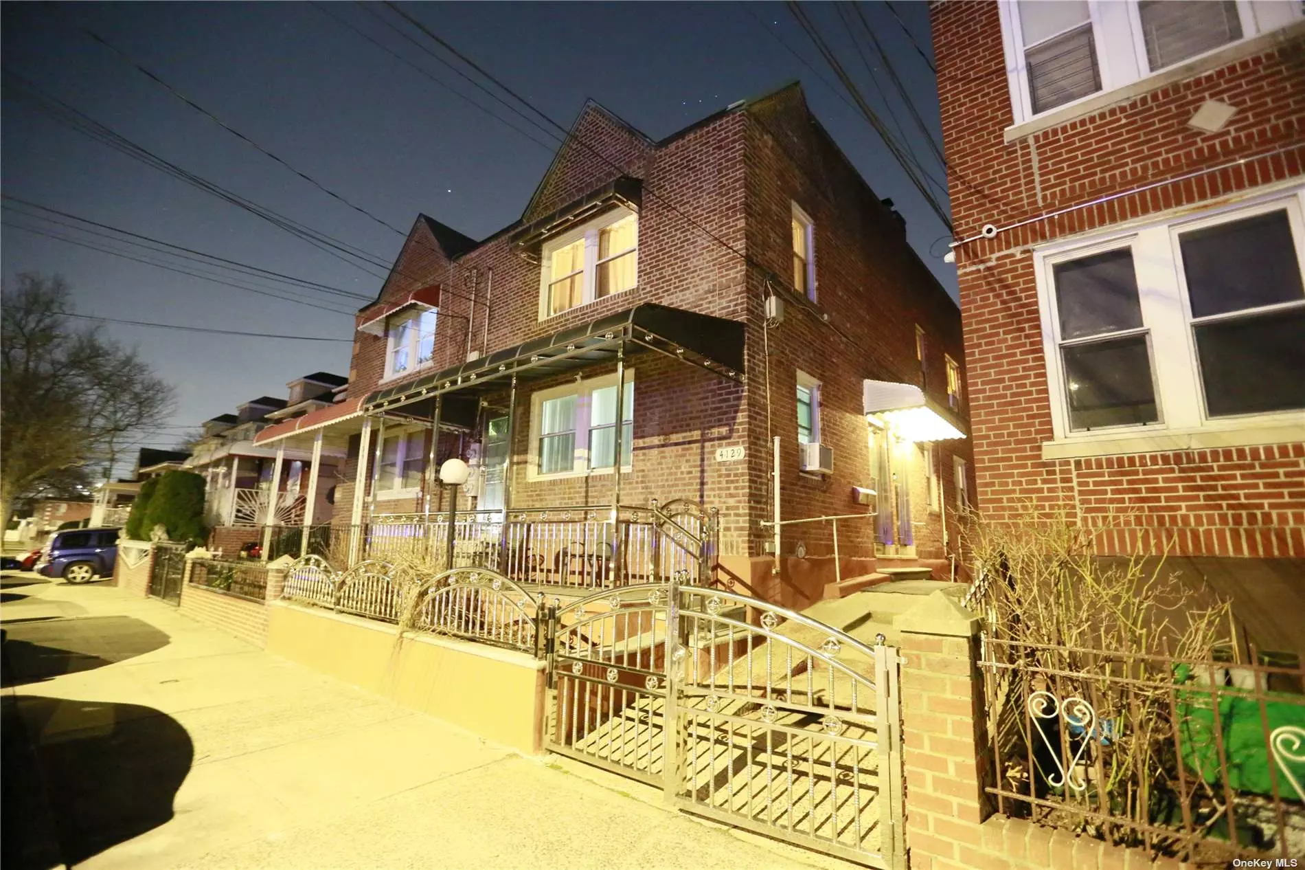 Welcome home or to your new investment property! With a little tlc this could be generating you $6, 000 to $8, 000 if rented to tenants with Cvr section 8. This is a 2/2/finished basement. It has large bedrooms and each unit and the roof was done in January. Taxes are $6, 200. Highest and best being considered by Sunday. Run don&rsquo;t miss the opportunity of a lifetime to start generating income that you can depend on!