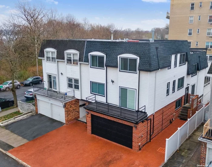 /1 OF A KIND !!! APPROX 4600 SQ &rsquo; HUGE EXTENTION /DOUBLE PANE WINDOWS 2018/ROOF 2019 / 3 AC COMPRESSORS ON ROOF /1200 SQ&rsquo; RECREATION ROOM /BEAUTIFUL PAVERS FRONT AND SIDE /DUPLEX APT W/3 BED/2 BATH /24X14 CUSTOM DECK MAIN HOUSE LEVEL 1/FOYER/BEDROOM/GARAGE 1ST LEVEL DOWN 1200 SQ&rsquo; REC ROOM/1 FULL BTH/OSE BASEMENT/MECHANICALS / LEVEL2 LR/DR/EIK/CUSTOM DECK 24X14 LEVEL 3 /3 BED/2 FULL BATH/TERRACE 1 OF A KIND PROPERTY MUST SEE