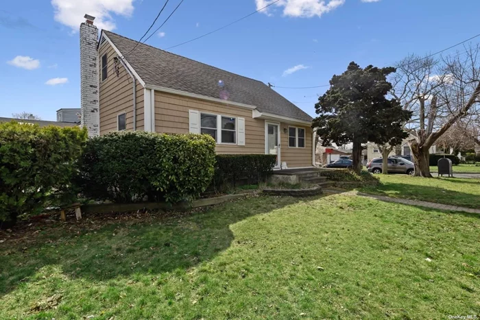 An amazing 3 bedroom, 2 full bath home in the perfect location! Eat-in-kitchen, Living Room, Large Dining Room and a bedroom and full bath on 1st floor. 2 Additional Bedrooms and Full Bath on 2nd floor. Steps from all the shops & restaurants on Central Avenue in Cedarhurst.