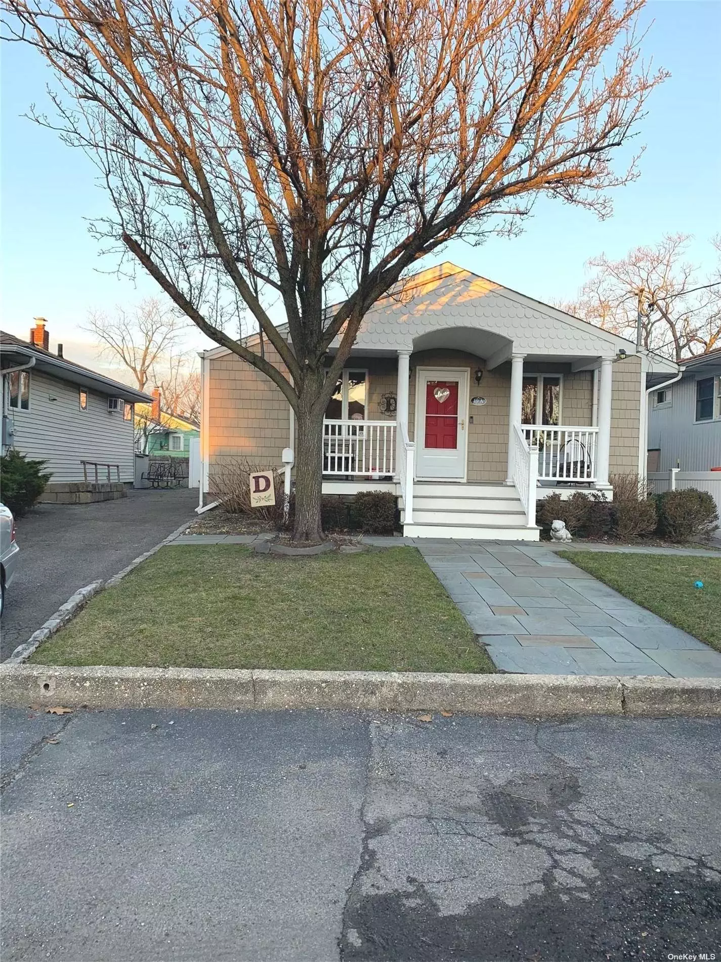 Charming 3 Bedroom Whole House Rental. Beautifully Updated Eat In Kitchen, Formal Dining Room and Living Room With Fireplace. Washer/Dryer And Ample Closets. Driveway And Fenced In Yard. Near Town, Restaurants And Beach.