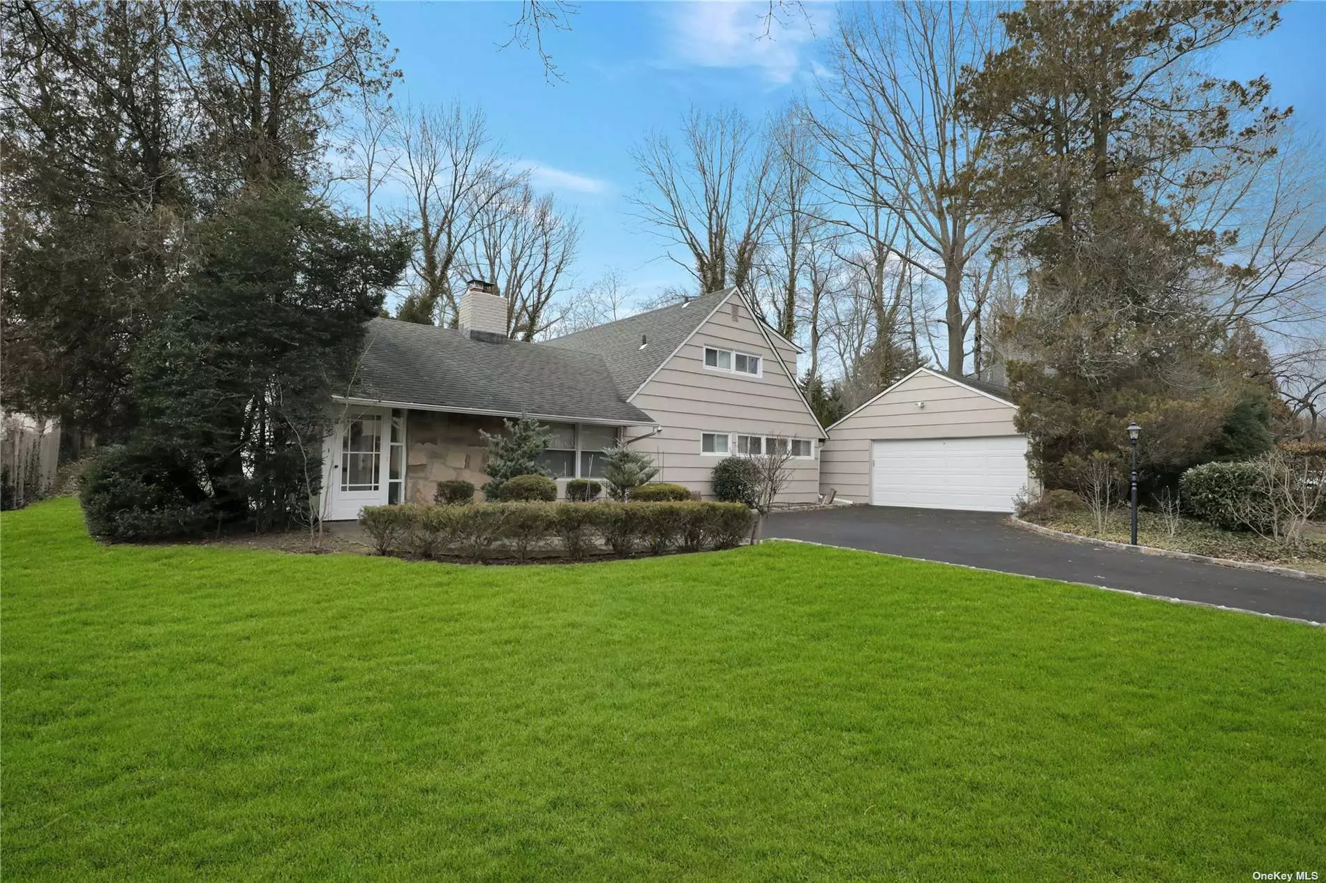 This Farm Ranch Style home offers a total of 5 bedrooms, 3 full baths and a floor plan that is versatile and promotes easy living. The first floor provides the convenience of a primary bedroom ensuite and an additional sunny and bright bedroom. This sun-drenched home boasts entertainment and gathering spaces that flow easily from one to another, also featuring a den overlooking an expansive backyard and a separate formal dining room that are just some of the amenities to enjoy. Upstairs, 3 bedrooms share an updated full bath and closets galore! Close to all! Great opportunity to customize this home and make it your own.