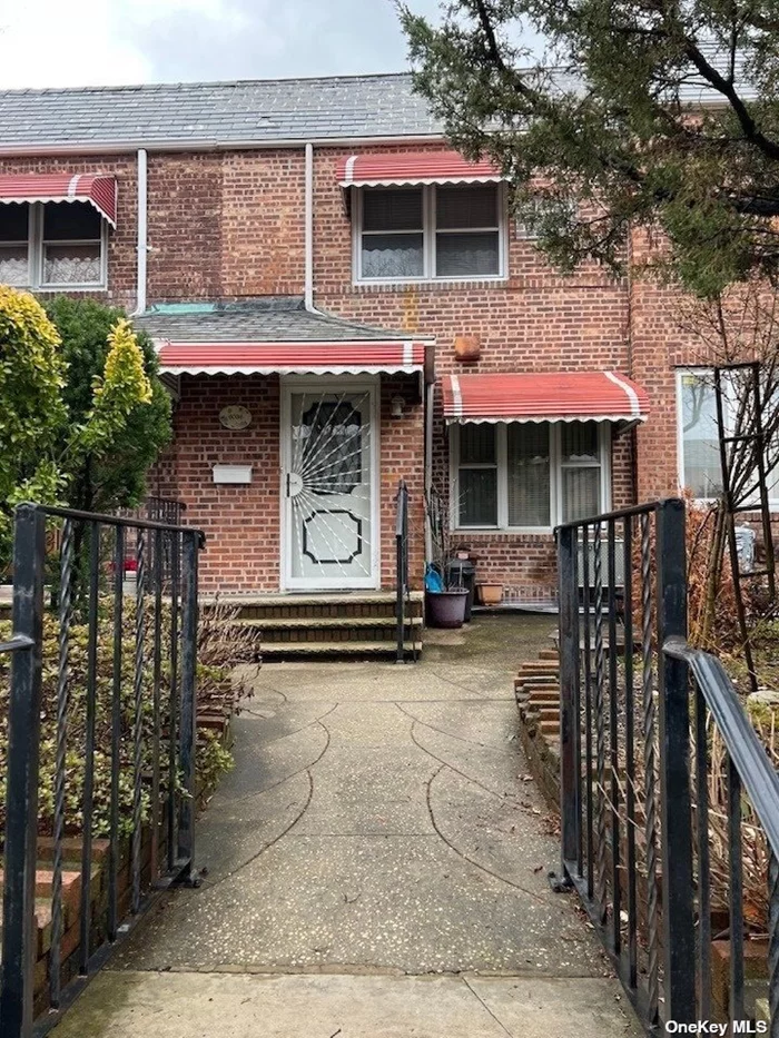 Brick one Family in the heart in Maspeth, two large bed rooms, when you walk in large Living area, Kitchen with open space, Basement Large room.