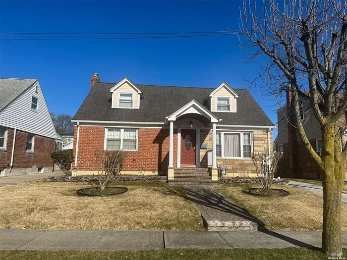 Move-in Condition with Many Extras, 4 Bedrooms, 3 Full Baths and Full Finished Basement. Gas Fireplace. Top of the line updates. Conviently Located to All!!