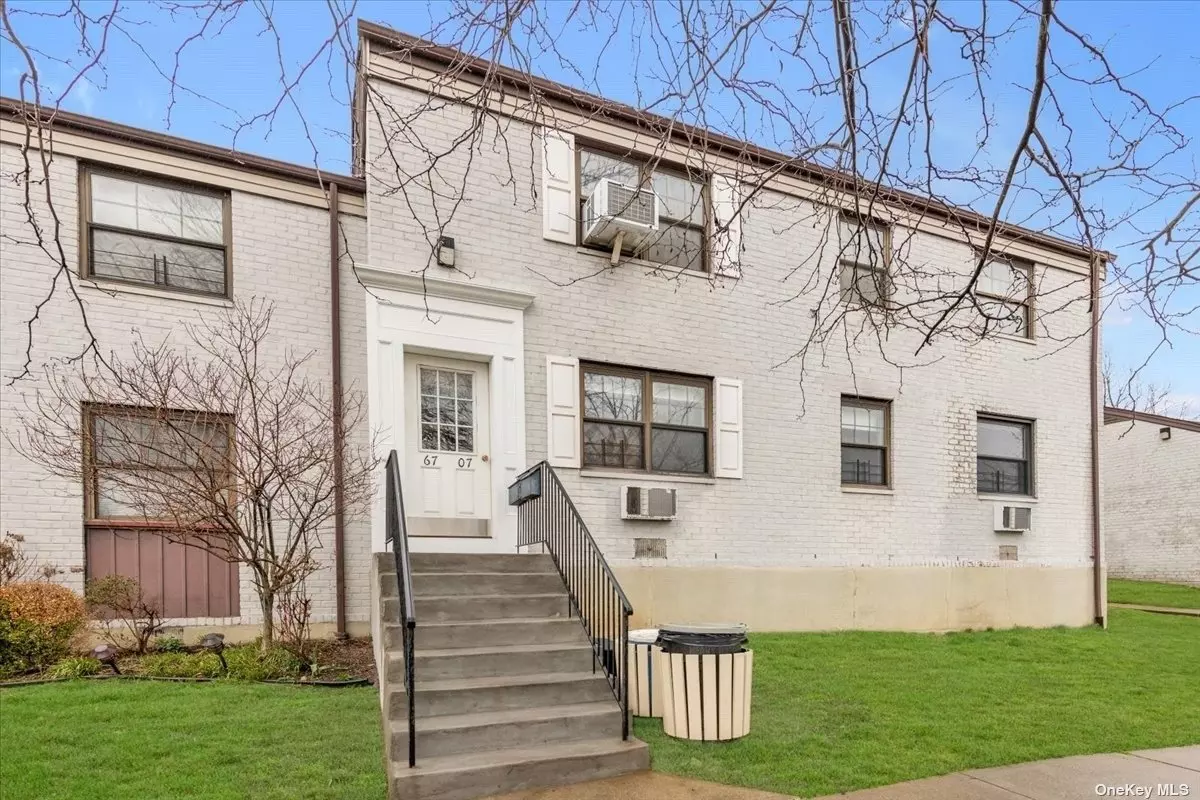 Immaculate move in ready 3 bedroom 1 bathroom first floor unit in Kew Garden Hills. Tastefully gut renovated in 2020 with beautiful vinyl floors throughout the unit. Spacious living room flows into the dining area, then to the open kitchen adorned with Stainless Steel appliances and granite countertops. Ample closet space and new LG washer dryer in unit. Hyde Park Gardens is a pet friendly coop community with 24 hour security. Easy board approval, NO INTERVIEW and NO FLIP TAX. No specific requirements for income, however the combined monthly maintenance and mortgage cannot exceed 35% of the total household monthly income. ALL utilities are included in maintenance. $30 added to maintenance bill per AC unit and $40 for laundry in unit. $64 energy assessment ends in December 2023. Great for investment, can sublet immediately. Conveniently located minutes from NYC express buses and major highways Grand Central Parkway, Van Wick Expressway. Plenty of street parking available, waitlist for outdoor parking lot and garage. $90 for outdoor spot, $120 for garage.