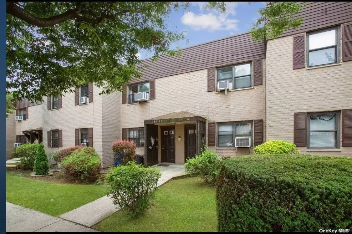 Investor friendly -Great 2 Bedroom Coop With Spacious Kitchen & Modern Bath , Hardwood Floors Thru Out ,  2 King Size Bedrooms, Ample Closet Space , Dining Room & Living Room,  Close TO Major Highways & Bus , Shopping & fine Dining.