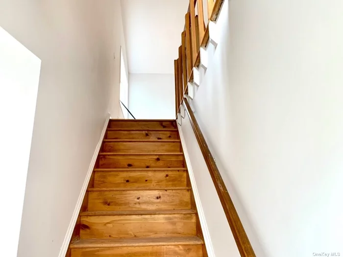 LANDLORD PAYS FOR HEAT In This Spacious & Beautiful 2nd Floor Apartment w/High Ceilings, Updated Kitchen & Baths, Hard Wood Floors, Off Street Parking For 1 Car, Near Bus, Shopping, Beach, Tennis, Restaurants & Park. Subject to Credit Approval & Income Verification. Tenant Pays First Month Rent, One Month Security Deposit & One Month Commission at Lease Signing.