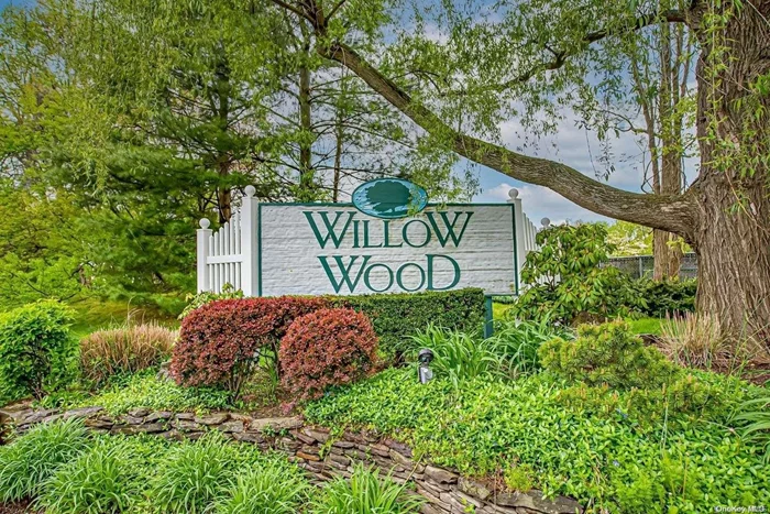 Carefree living can be yours in the serene setting of the Willow Wood Community. This Applewood Townhome model features Front Porch, 2-Story Entry foyer that leads to the open flow of the LR w/ Gas FPL and Dining Room, EIK with granite and SS appls, 1/2 Bath. Upper Level features an OVERSIZED (Approx 19x20) MBR Suite w/ MBTH & walk-in closets, 2nd BR, Full Bath. Sliders lead to fenced Patio overlooking lush landscaped common area. Crown Moldings, Pull down Attic, CAC, GAS Heat, 1 Car Garage. Ammenities: Clubhouse, Pool & Gym. HOA includes: water, trash collection, ground care, snow removal, basic cable, Additional information: Appearance:Mint, Interior Features:Lr/Dr