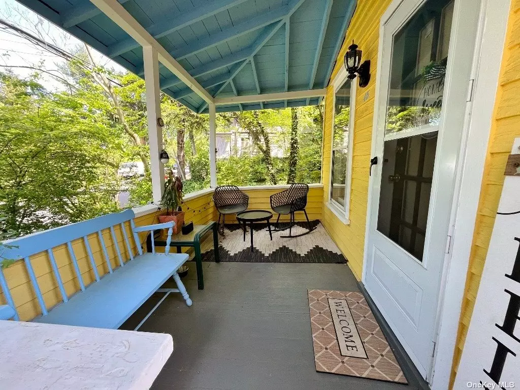 Charming Cottage For Rent! Front Porch, Living Room, Eat in Kitchen, Full Bath, Bedroom w/Door to Yard & Patio, Parking for 3+ Cars in Driveway. Close to Private Beach, Parks, Shops & Dining in Sea Cliff Village.