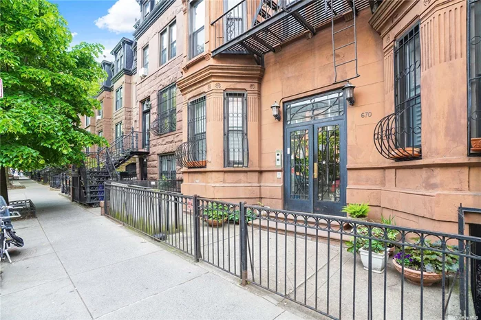 Exquisite Retreat on President Street! Welcome to this impeccably renovated one bedroom apartment nestled on prestigious President Street, just moments away from the vibrant 5th Avenue in the heart of Park Slope, Brooklyn. Prepare to be captivated by the abundant natural light that fills every corner of this remarkable home, accentuated by its expansive windows and open floor plan. The thoughtfully upgraded eat-in kitchen, boasting a windowed design, showcases double stacking cabinets for ample storage, trendy stainless steel countertops, and a convenient dishwasher. Relax and unwind in the spacious living room, enhanced with custom built-in bookcases and delightful window seats. At the rear of the apartment, discover a beautifully renovated tiled bathroom and a generously-sized bedroom that has tons of storage. Revel in the timeless allure of the beautiful parquet floors, soaring ceilings, and classic prewar details, while enjoying picturesque treetop views. This self-managed cooperative, consisting of only 20 units, is in excellent financial standing and offers a range of desirable amenities, including a charming common courtyard, central laundry facilities, private storage options, bike storage, and a pet-friendly atmosphere. Don&rsquo;t miss out on this extraordinary opportunity to make this rare one-bedroom gem your own! Embrace the Park Slope lifestyle at 670 President St, Unit 4B. This building has a new intercom system.