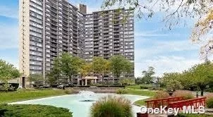 Huge Studio With 4 Closet With Bridge/ Water/ And City View. New Wood Floor Newly Painted. Gate Community With Clubhouse, Spa, Tennis Courts, Pool, Gym + Classes 24 Hour Door Man And Laundry Room On Each Floor. All Info Not Guaranteed, Prospective Buyer Should Re-Verify All Info By Self.