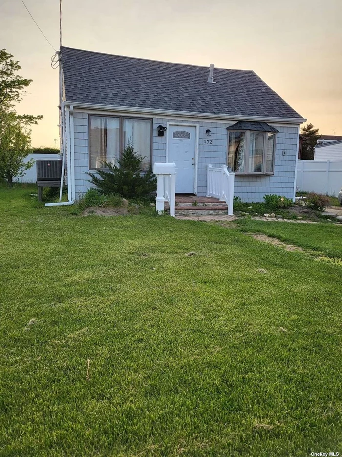House been renovated 2022, close to the Beach, Copiague Schools, Centrally located to all! Don&rsquo;t miss out this Ranch with 3 bedrooms, Owner will leave all the appliances.