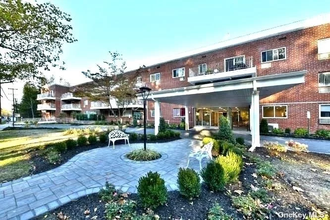 COVETED KINGS POINT HOUSE - Luxury Doorman Waterfront Coop located on Manhasset Bay w/ private courtyard and floating electric dock slips.. This building features contemporary newly renovated lobby, hallways & elevators & landscaping. This deluxe 1327 square foot corner unit faces front with unobstructed views of beautiful Ravine Park. This full service coop features hardwood floors, walk in closets, deluxe size rooms, video surveillance, live in resident super, full time porter.deeded storage locker with no monthly fee, guaranteed indoor heated garage parking, complimentary guest parking. Designated for Baker Hill Elementary & North MS & HS & Parkville Pre K. Park of Parkwood Pool District & Steppingstone. Park. Hotel Style living at its finest!