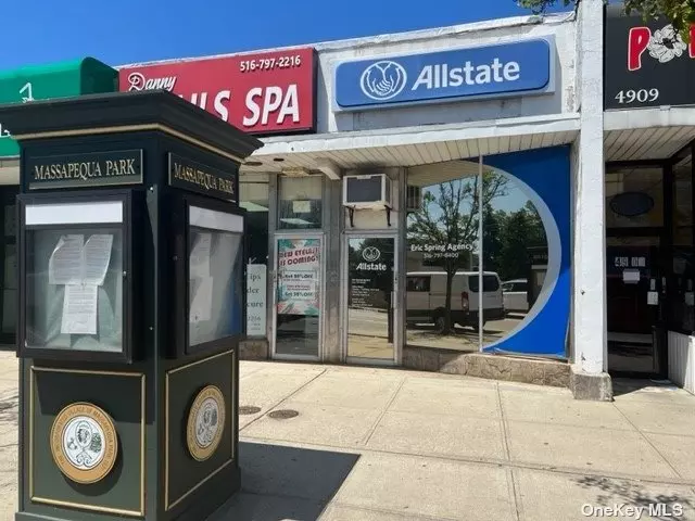 Fantastic Storefront In Unbeatable Comm Location Ripe For A Successful Food/Retail Business Or For Office Space. EXCELLENT &rsquo;AS IS&rsquo; CONDITION... Tenant Can Customize Decor To Suit Business Theme/Purpose. Storefront is Part Of Commercial Strip On Main Rd W/ 20K+ Cars Passing Daily For Tons Of Free Exposure. This Space Is Just 3 Storefronts Away From Massapequa HS & Parking Lot on Merrick Road. During School Year Over 2200+ Students & Faculty Allowed Off School Property During Free-Periods & Lunchtime.