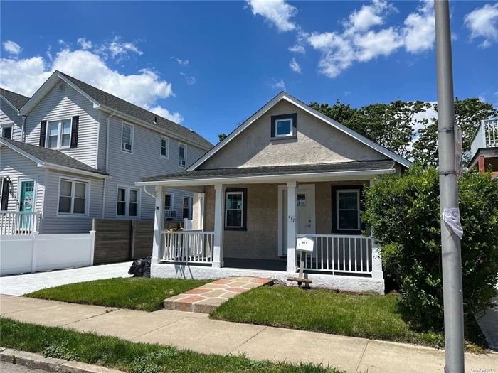 3 Bedroom 2 Bath Cozy Cottage with driveway & backyard in Westholme area. Covered front porch. Livingroom w/vaulted ceiling & coat closet. Kitchen has big breakfast bar & s.s. appliances. Central air. Outdoor shower. Wood Floors.