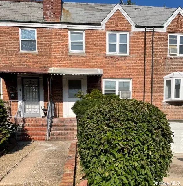 Convenient Location, One Family Colonial With Separate Entrance To Basement. New Kitchen W/Granite Counter Tops, New Wood Floors In 1st Floors, Freshly Painted, Washer/Dryer, Attached garage With Long Driveway, Right Off Northern Blvd, Near LIRR, Bus Stops, Shops, Restaurants And Schools, Easy Access To Highways.