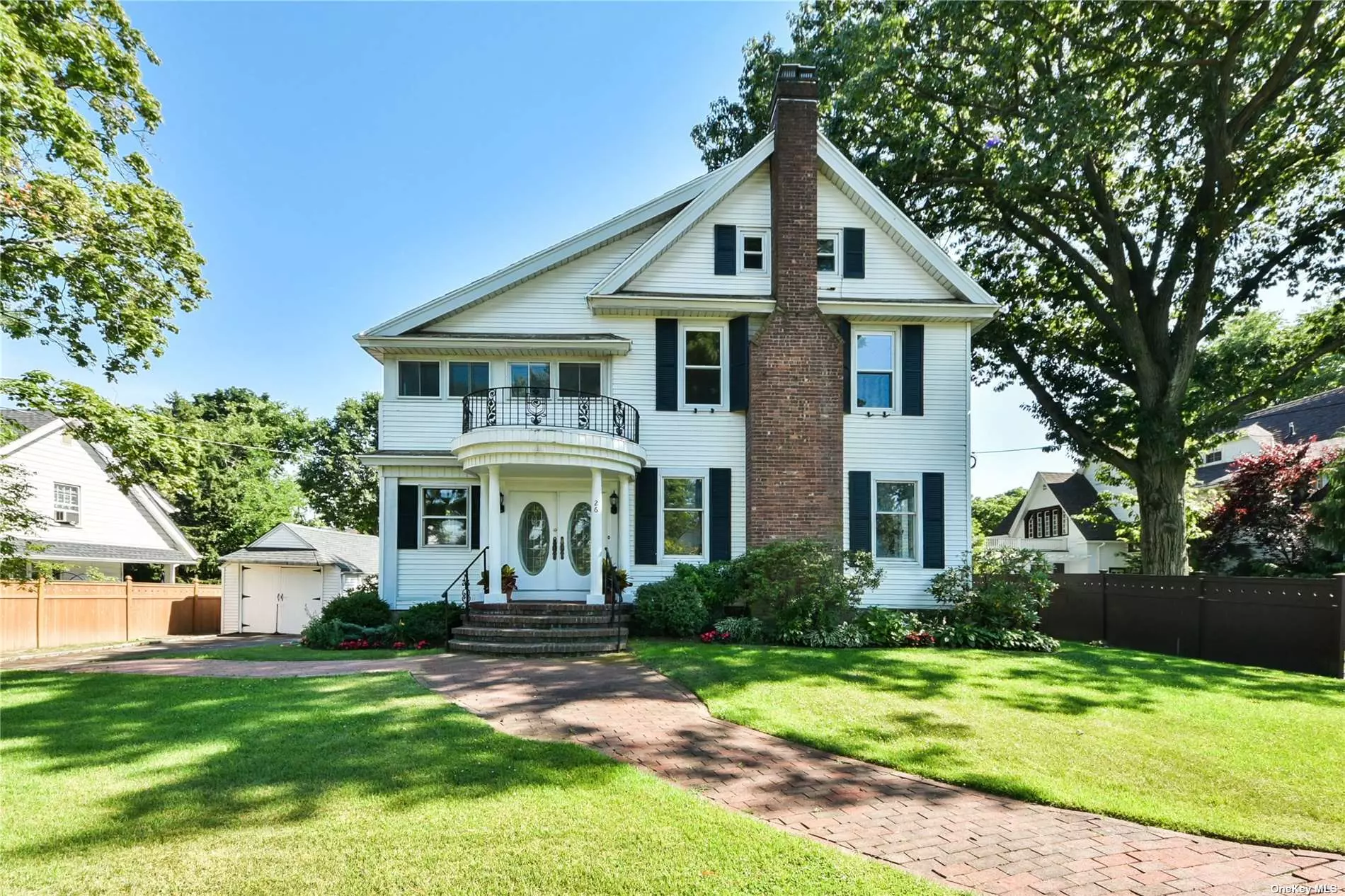 Classic Center Hall Colonial completely renovated. Extra large lot with private fenced back yard and huge deck. Front yard professionally landscaped. Close to marina and waterfront. Close to transportation and school. 25 minutes LIRR commute to Manhattan.