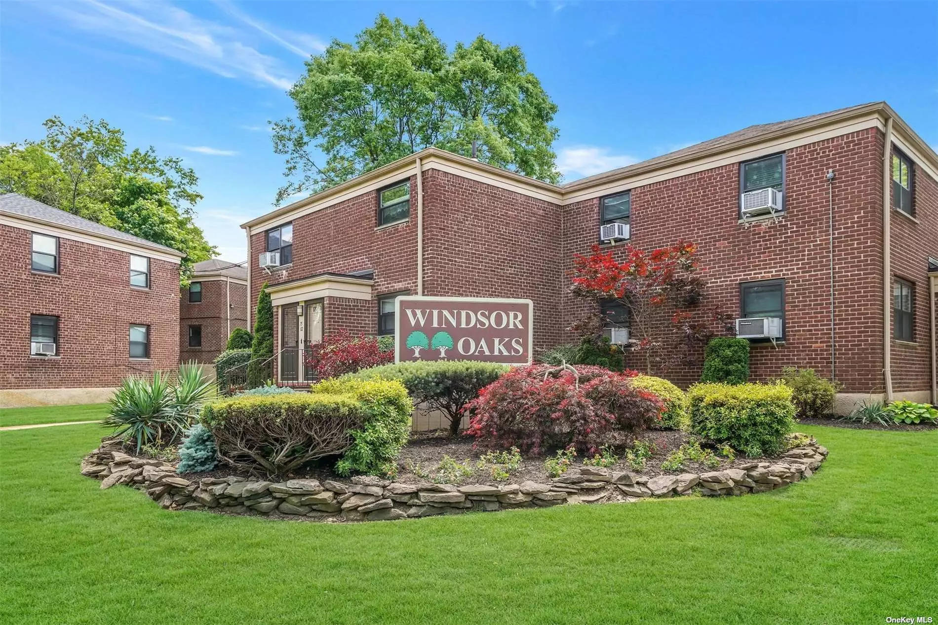 Welcome to Windsor Oaks. Freshly painted 2 bed/1 bath co-op has park-like grounds so you can enjoy the green space right outside your door. Across the street from Alley Pond Park. Cats and dogs permitted (upon board approval). Close to shopping, and transportation (Q27 / Q88 bus line is right outside your front door). HOA does not include electric, cable/internet. Board approval required. Street parking. Some garages offered by the HOA for a separate fee.