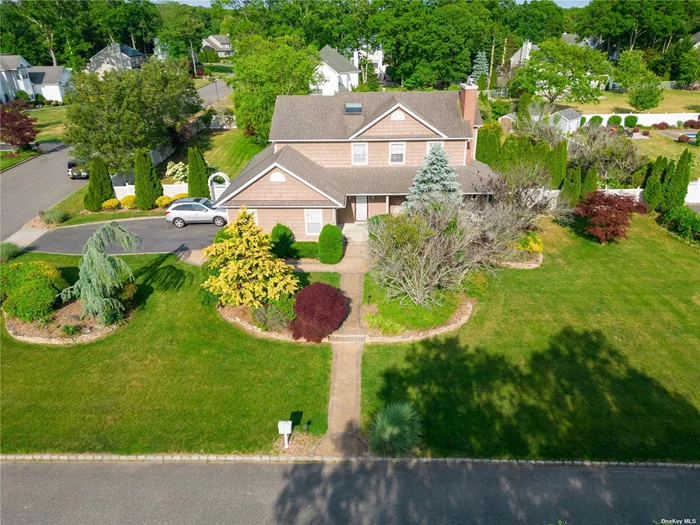 Do not miss your opportunity to own this lovely property. Confirmed short sale, priced to move quickly. Beautifully maintained grounds with plenty of potential to make it our own.