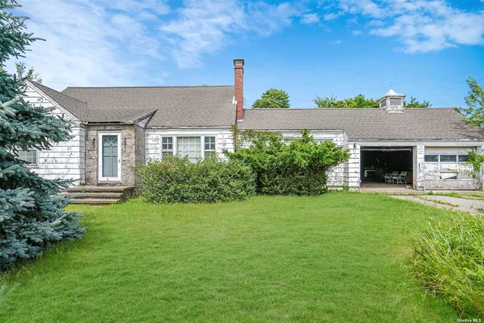 Investors delight! Cape in Southold, needs TLC!