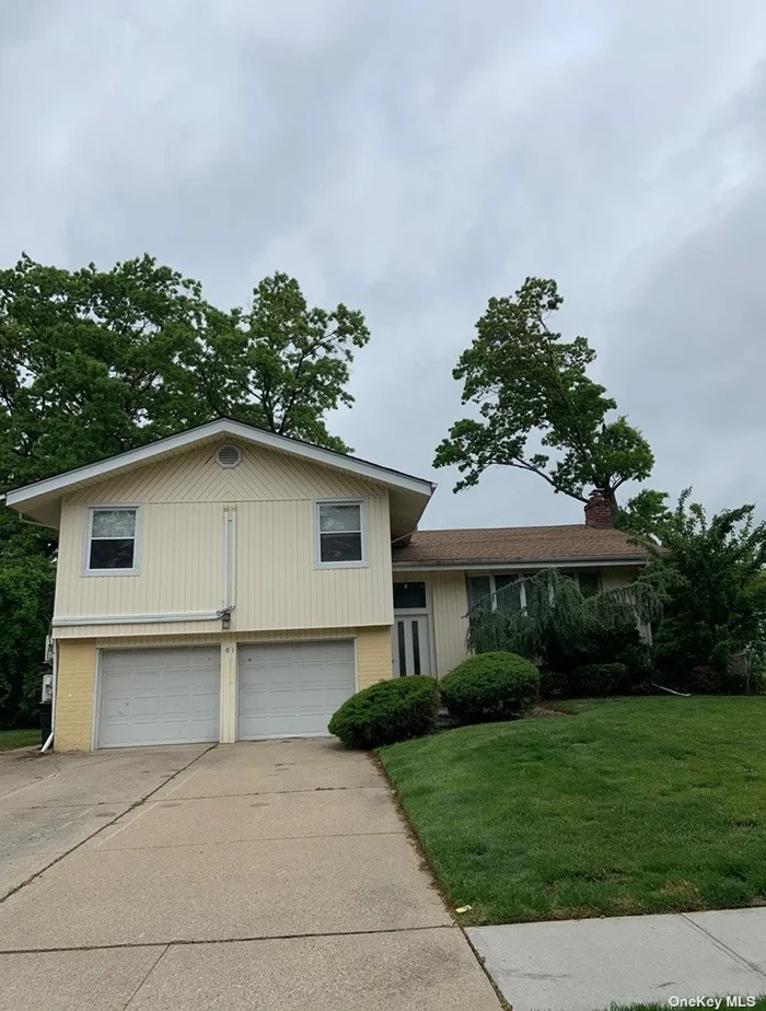 Great location. Close to Whole Foods, close to Hmart supermarket, close to train station, close to major highway. 5 bedrooms, finished basement. Available 8/1.