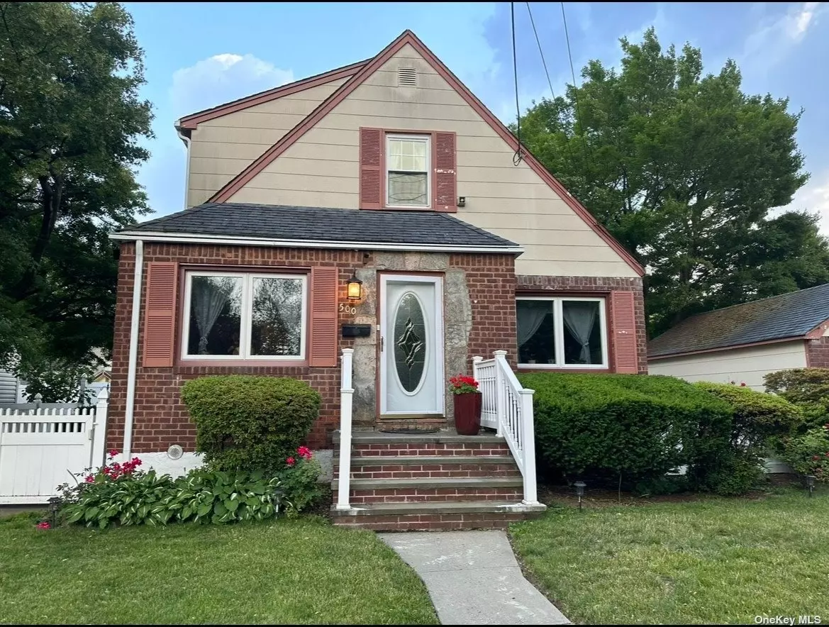 Immaculate brick house on a double lot!! Move-in ready, completely remodeled and fully updated with luxurious finishes. The kitchen features granite countertops and stainless steel appliances. This home is on a double lot which makes for a huge backyard with endless potential! Electric fireplace exudes elegance. The bathroom has double vessel sinks and subway glass tile. Hardwood flooring throughout and incredibly spacious. The backyard&rsquo;s dramatic landscape is stunning and the expansive backyard is ideal for outdoor entertaining. The home has been meticulously maintained. Come make this your home!!!