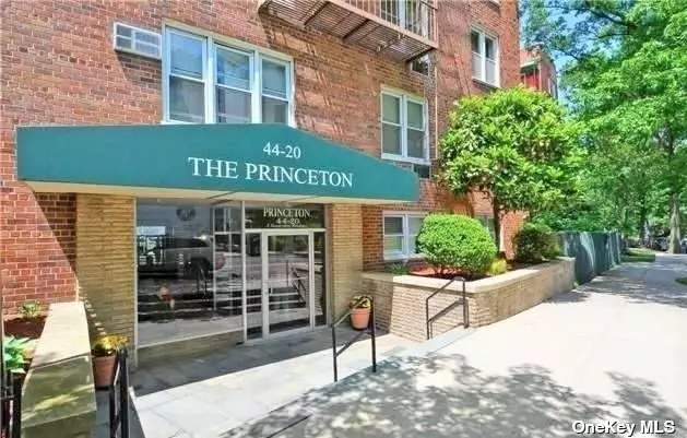 Conveniently located in beautiful and bright co-op in Douglaston, this 1-bed, 1-bath unit is in a boutique building, featuring granite countertops and 1 designated parking spot. Walking distance to public transportation, shops, restaurants, and the gorgeous Douglaston Manor area, and its amazing views. Just two blocks from the Douglaston train station, offering a fast 30-minute commute to and from Manhattan!