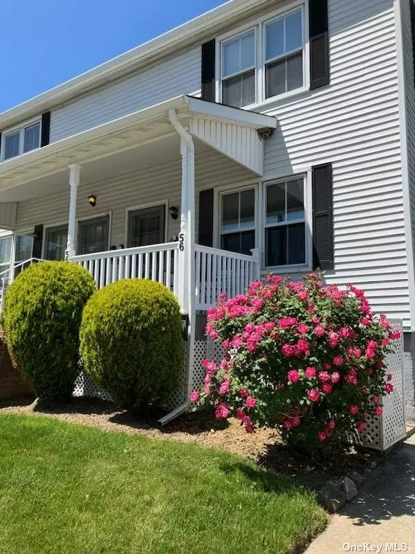 Apartment On 2nd Floor in a Legal 4 Family, Freshly Painted 2 Bedrooms, Wood Floors, Kitchen Renovated Granite counter, Bathroom Renovated, Located Near Oyster Bay Shops, Library, Beach, & LIRR!