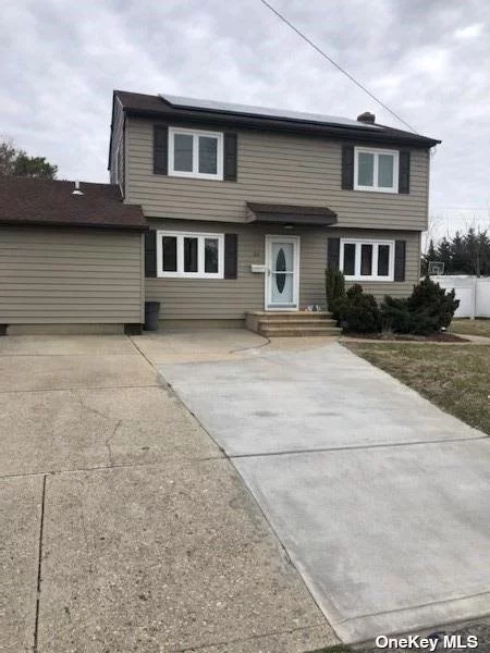 Diamond Colonial. with Legal Accesory Apt.-(Renewal Town of Islip).- All CO&rsquo;S on Place (Bmt.Entrance, F.Bath Bmt, and Fam.Room.-).-  Property Features: Total 5 Brs., 3 1/2 Bath, Formal Dr, LR, Partial Fin. Bmt with OSE with CO&rsquo;s, Gas, 1 Car Garage Det., Low Taxes.- Gas Heat, Leased Solar Panels, PVC Fence.-Convenient to All.-Beautiful Backyard Perfect for Entertainment.-