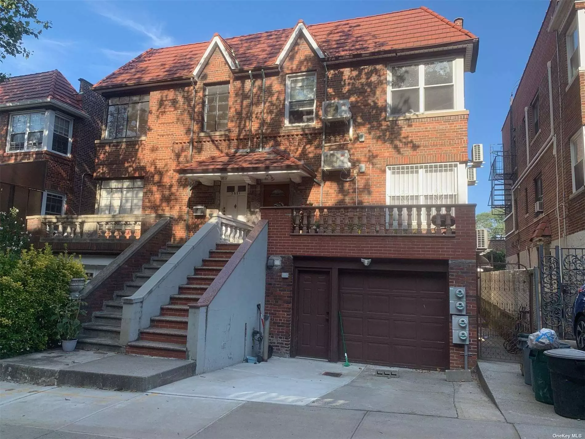 All Renovated Apartment With Wall Units Throughout. Separated Entrance-side of the house, walk directly into the apartment. Spacious 2 Bedrooms, 1 Bathroom, Many Closets.  Beautiful Tiled Floors Throughout.  Nice And Spacious Backyard. Parking Available With Additional Charge of 225 per month. All Pets Are Welcomed.