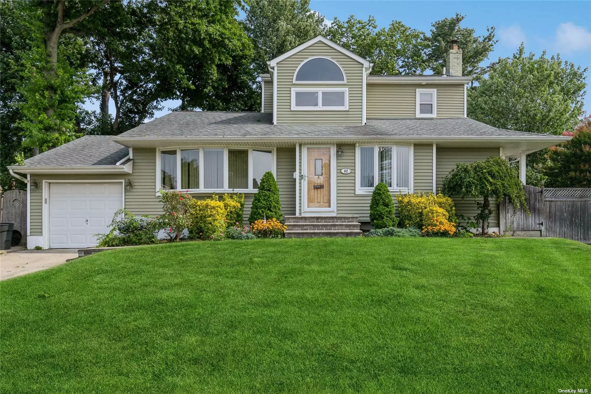 Picture Perfect 3 Bedroom 2 Full Bath Farm Ranch in Syosset Groves! Spacious and Open Concept with Hardwood Floors and Updates Throughout! 2 First Floor Bedrooms. Large Private Primary Suite on 2nd Level with Updated Bath and Huge Walk-In Closet. Private Oversized Yard.