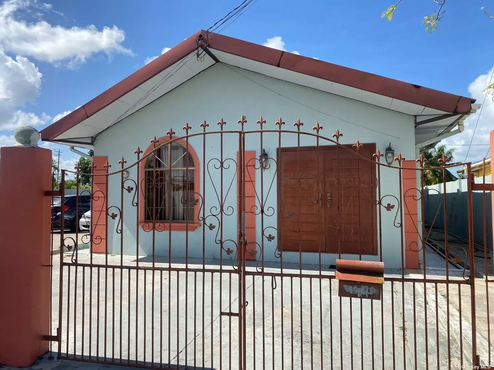 Make this beautiful bungalow your new home! Located at 194 Aberdeen Park, East Edinburg Gardens, Chaguanas Trinidad. Spacious 3 Bedrooms, 2 full bathrooms, 2 kitchens, 2 Living rooms, 2 dining rooms can be home to made into 2 apartments. The perfect mother/daughter home or great rental income.