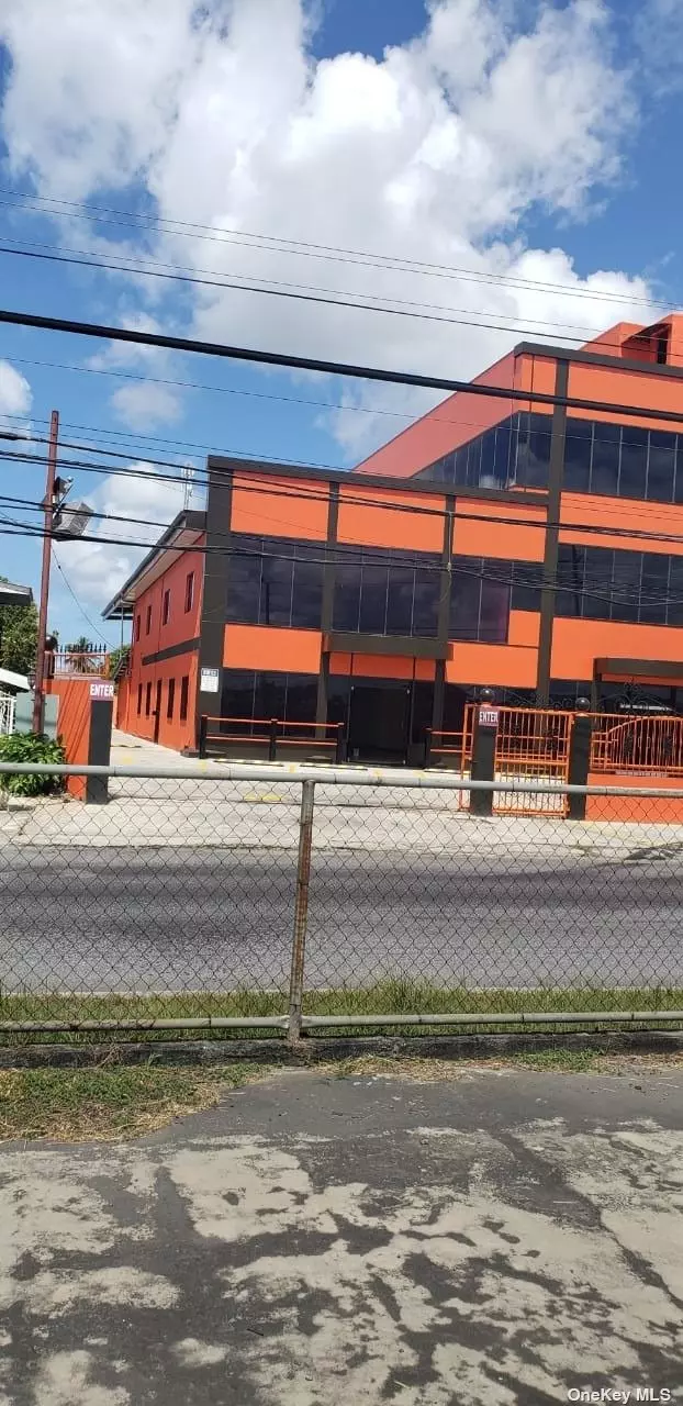 Commerical space - move in ready! Great for any business or offices. Immaculate condition #1 Upper Edinburgh Village, Chaguanas. Building located on 20, 000 sq Ft land (4 lots). All approvals, elevator and 40 carpark. 2 mins away from Chaguanas. Opposite Brentwood on the old Southern Main Road. Parallel to the Solomon Hochoy Highway. 25, 000 sq Ft bldg space