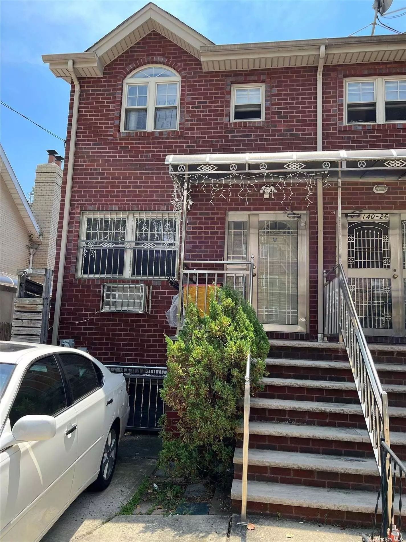 Prime Location in Flushing..End unit townhouse attached on one side. Whole house for rent. 2 master bedroom. 3 full baths.1 half bath, parking including, finished basement for family area .laundry in unit, backyard. close to everything.