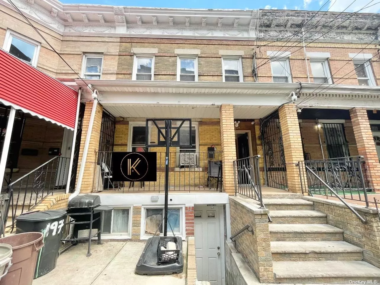 Investors delight! Recently updated 3 family brick home with full finished basement,  2 hot water heaters. Close to J, Z and C train. This one won&rsquo;t last!