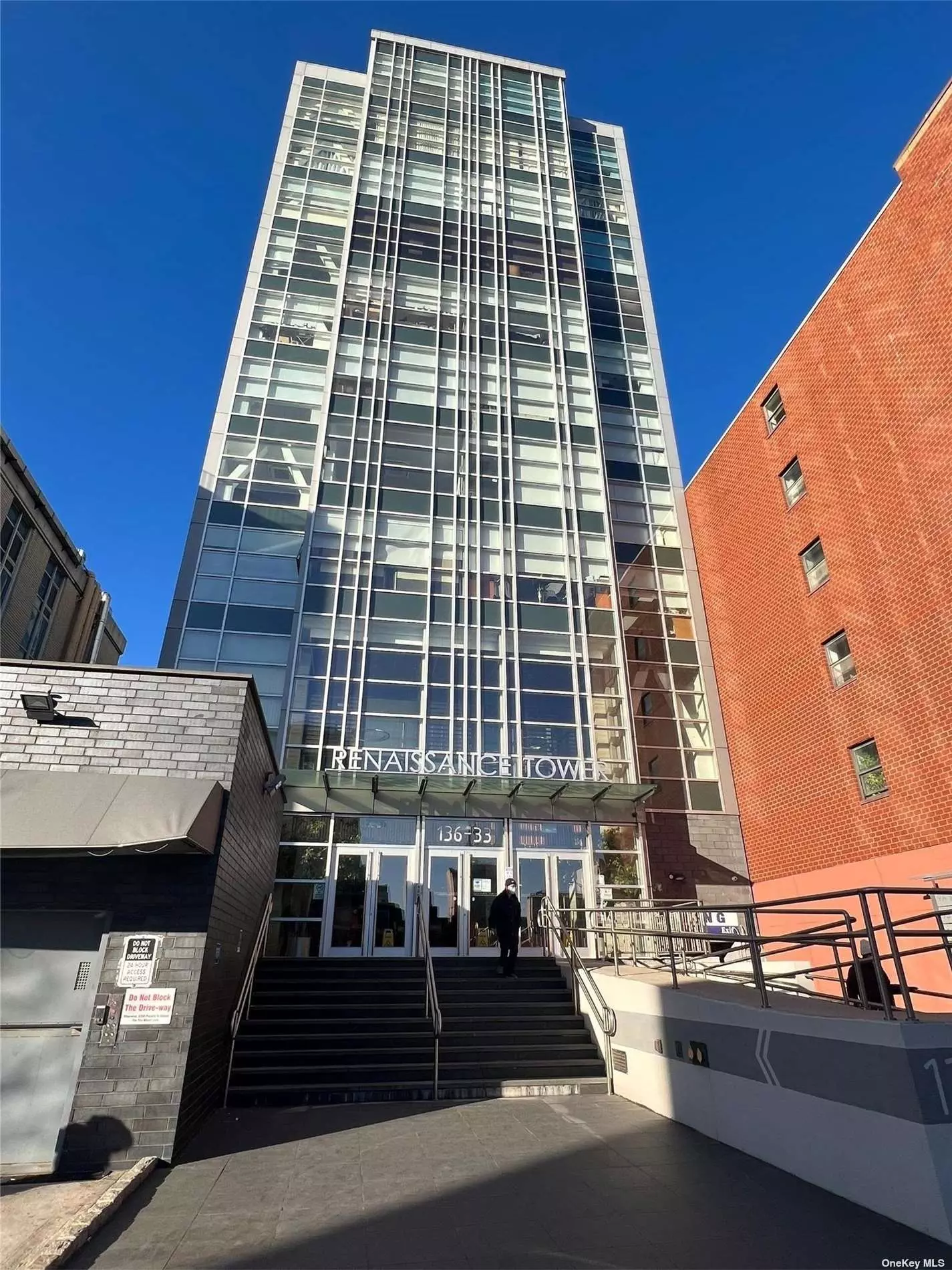 1, 056 sq ft NNN office space is available for lease in Downtown Flushing. Maintenance fee ($1, 236.65/m) , electric is not included. The building equipped with 24-hour security guard service and 130+ indoor attendant parking spaces. Close to #7 Subway, buses, and L.I.R.R. Tax $208/month