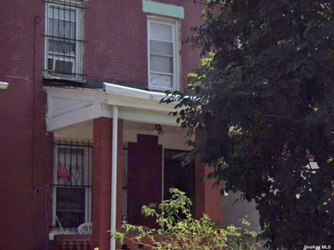 Two family ready to go with in a prime area of Brooklyn, be a homeowner and a landlord at the same time. ALL CASH OR 203K LOANS ONLY. It is located in a quiet neighborhood, close to shopping and public transportation. Have potential to be modeled to your dream home!!