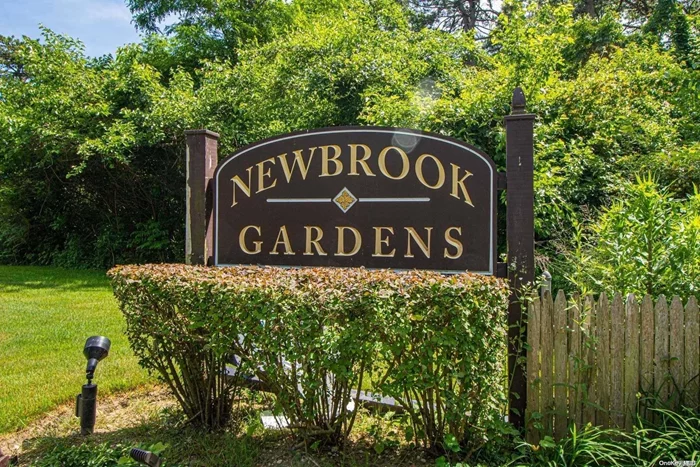 Welcome to Newbrook Gardens! This Lovely Model Features a 1 Bedroom, 1 Full Bath Layout. Eat-In Kitchen with Stainless Appliances. WHY RENT WHEN YOU CAN OWN! A MUST SEE!, Additional information: Appearance:Mint