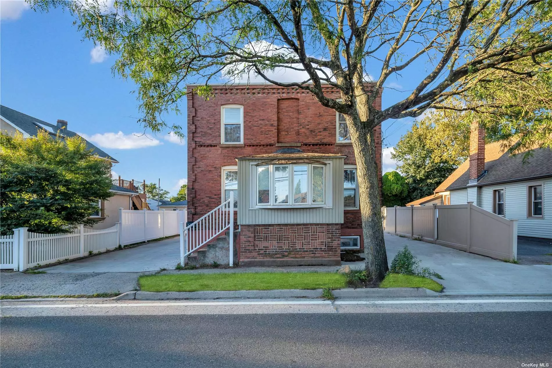 Introducing this Classic Brick Colonial in Bethpage.This Updated House showcases a Spacious Living Room, Formal Dining Area, Modern Kitchen with SS Appliances and Soft Closed Cabinets, 4 Beautiful Bedrooms with 2 Full Baths including a Master.Hardwood Flooring & High Hats all over.Gas Cooking & Heating.Home Office, Full Finished Basement with OSE and 9 Feet Ceilings.Huge Private Driveway and Parking.Close to Schools, Parks, Public Transportations and other amenities.What are you waiting for, COME and SEE your future house!