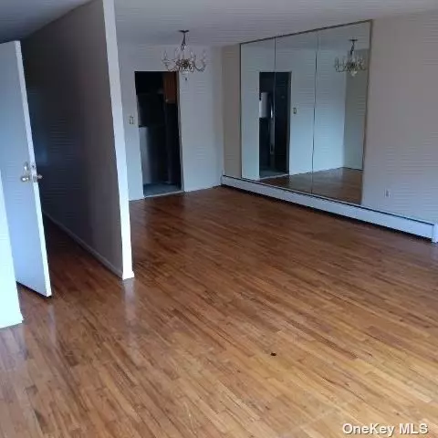 Are you looking a house sized apartment... Look no further. Beautiful 3 bedroom 1.5 bath DUPLEX in Brooklyn. 2nd and 3rd floor apartment with hardwood floors plus a nice balcony to sit and relax or catch a cool breeze! Heat and hot water and parking included! Close to stores and transportation. Also Accepting City Fheps program.