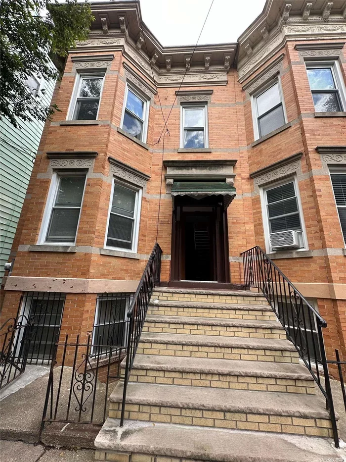 2 BEDROOMS APARTMENT WITH HOME OFFICE FOR RENT IN RIDGEWOOD! 2 bedrooms/1 bath on 1st floor, 1100 sq ft, semi attached, lots of windows, high ceiling, modern kitchen, hardwood floors. Close to the public transportation: M train. Supermarkets & shops are minutes away.