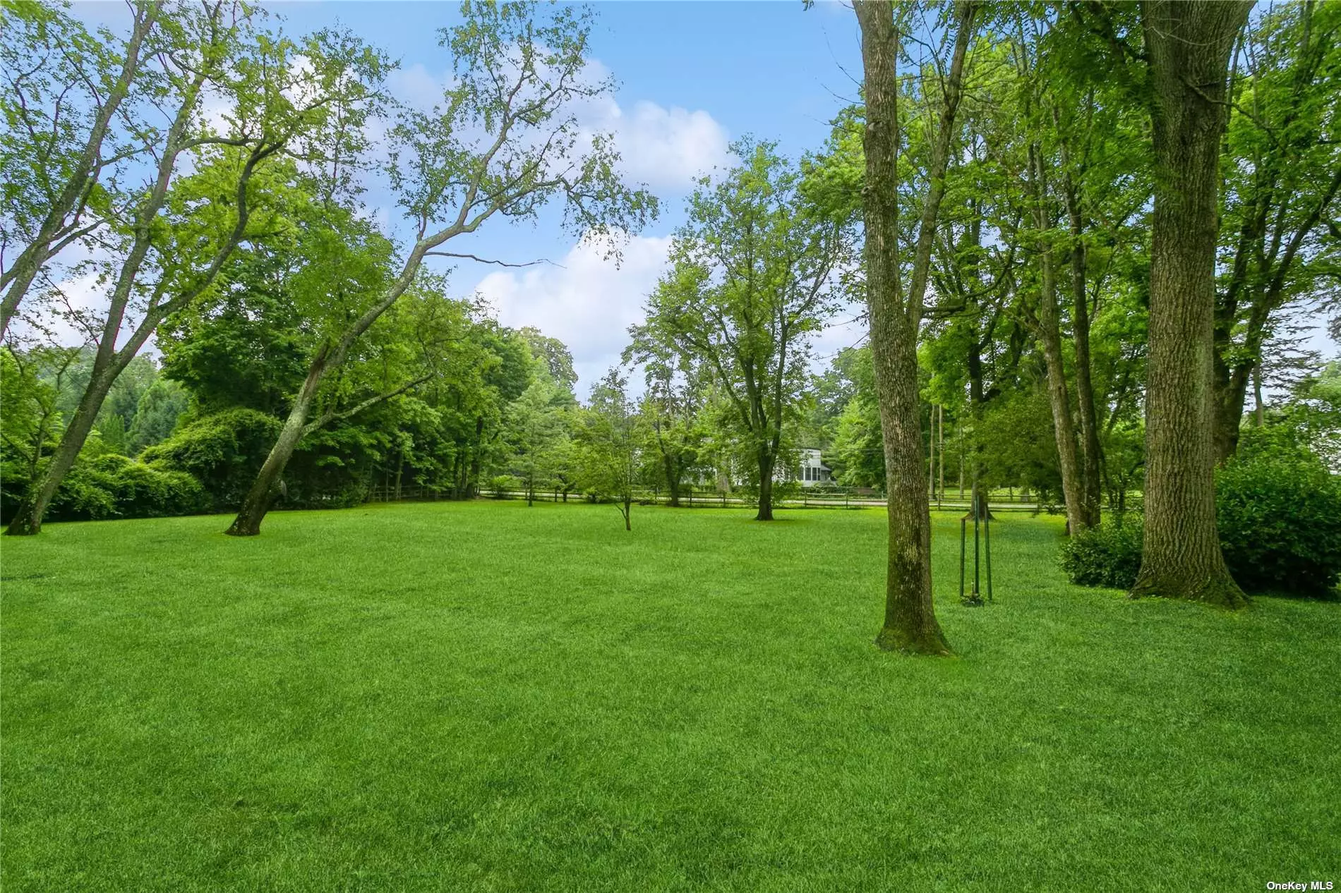 Kings Point Breathtaking Two Acre Property. Converted Barn plus Cottage are located on the most magnificent flat property.  Build your dream home. Possible sub division. Tranquility Personified! All Sculptures Not Included!