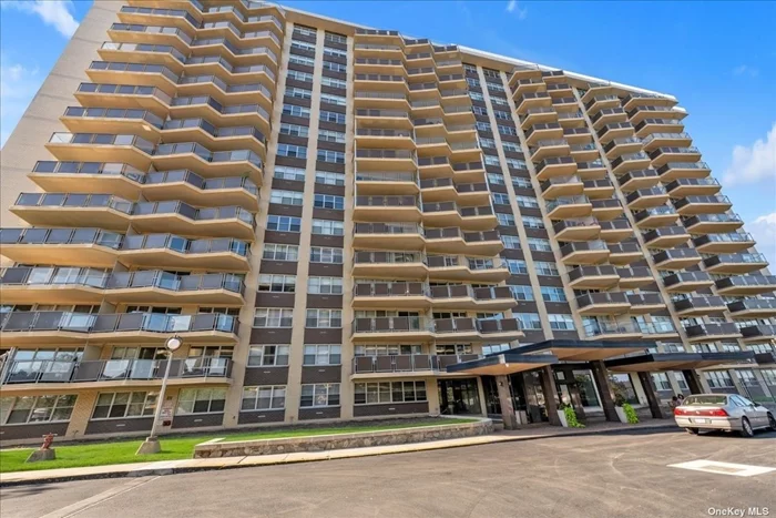 Welcome to American Luxury Building in Towers at Waters Edge in the heart of Bayside, amenities include 24 hour doorman, elevator, playground, pool, tennis, cafe, dry cleaners, and deli.