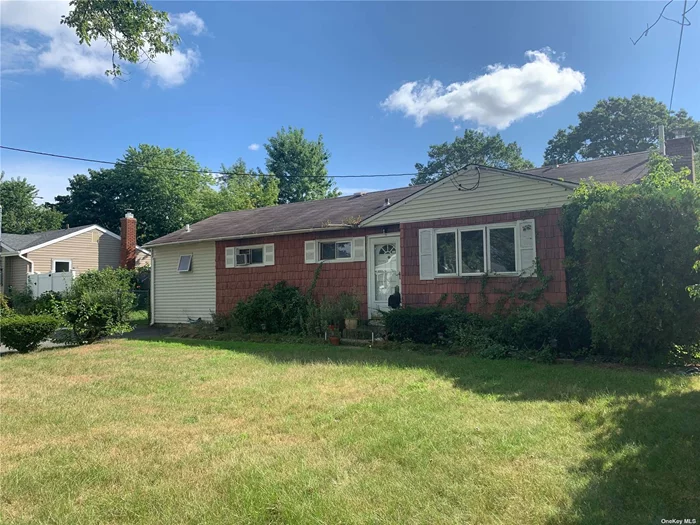 Approved Short Sale. Sold As Is. No Interior Access. Black Mold Present. Information In The Listing Is Provided As A Courtesy. Agent & Buyer Should Verify All Information And Not Rely On Contents Herein.