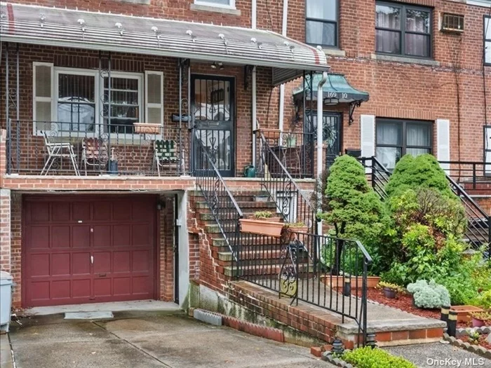 All brick townhouse located in a great location.Close to all.House needs updating.All info not guaranteed.Prospective buyer should re-verify all info by self.