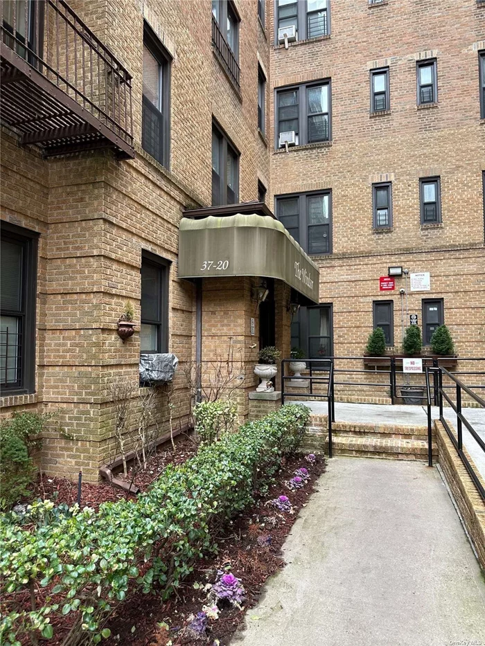 Beautiful 1 Bedroom Co-op in Jackson Heights. Featuring 1 bedrooms, 1 full bathroom, a Living/Dining, and a kitchen. Hardwood Floor. Close to Buses, parks, Schools, and Near transportation.