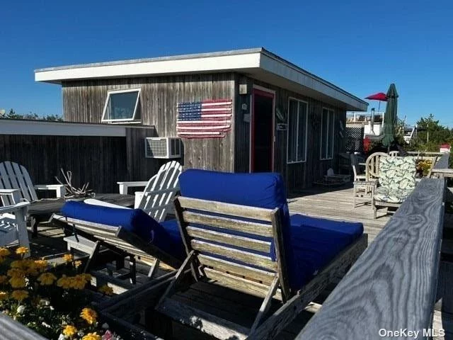 Charming, bright, cozy, move-in condition, beach house, 3 bedrooms, outdoor shower, large deck, huge storage area, unfinished roof deck for bay views. check the house out...open houses
