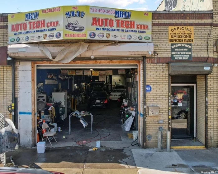 Unique Opportunity in the heart of Sunset Park - Industrial City. 25&rsquo; x 100 warehouse with a curb cut and drive-in loading dock. Can be purchased with 254 40th St. Nearby Access to the Brooklyn-Queens Expressway. Located in a qualified Opportunity Zone. Nearby businesses and attractions include: Industry City, Liberty View Industrial Plaza and Costco Wholesale to name a few.